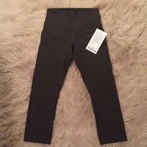 Lululemon NWT HR Crop leggings size 6 green/grey
